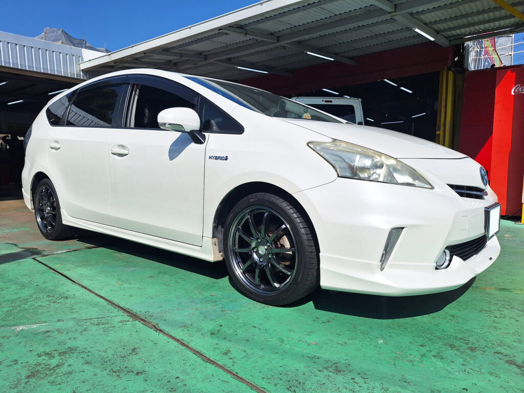 トヨタ プリウスα CROSS SPEED CR10 18×7.5J YOKOHAMA 225/40R18