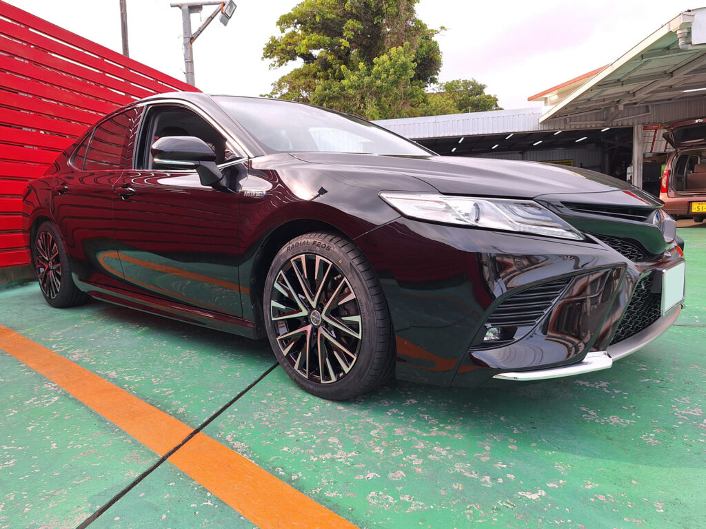 トヨタ カムリ SMACK LEGINA 18×7.5J MINERVA 225/45R18｜ホイール