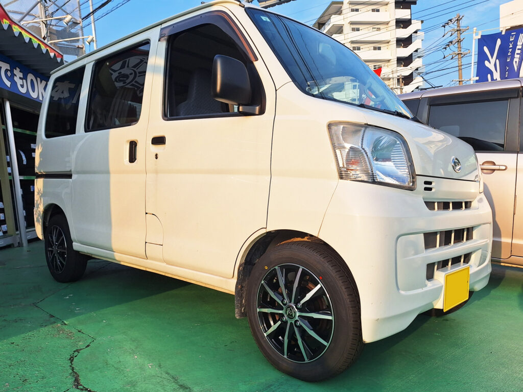 ダイハツ ハイゼットカーゴ RIZLEY MG 14×4.5J DUNLOP 155/65R14