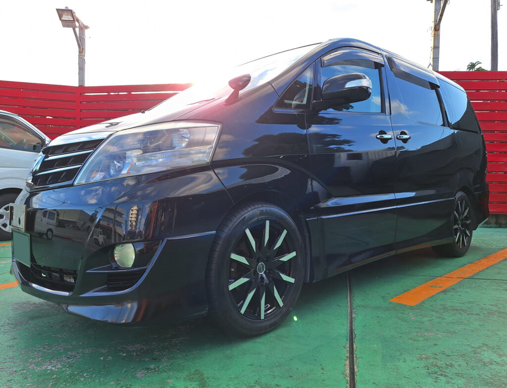 トヨタ アルファード SMACK SFIDA 18×7.5J MINERVA 235/50R18