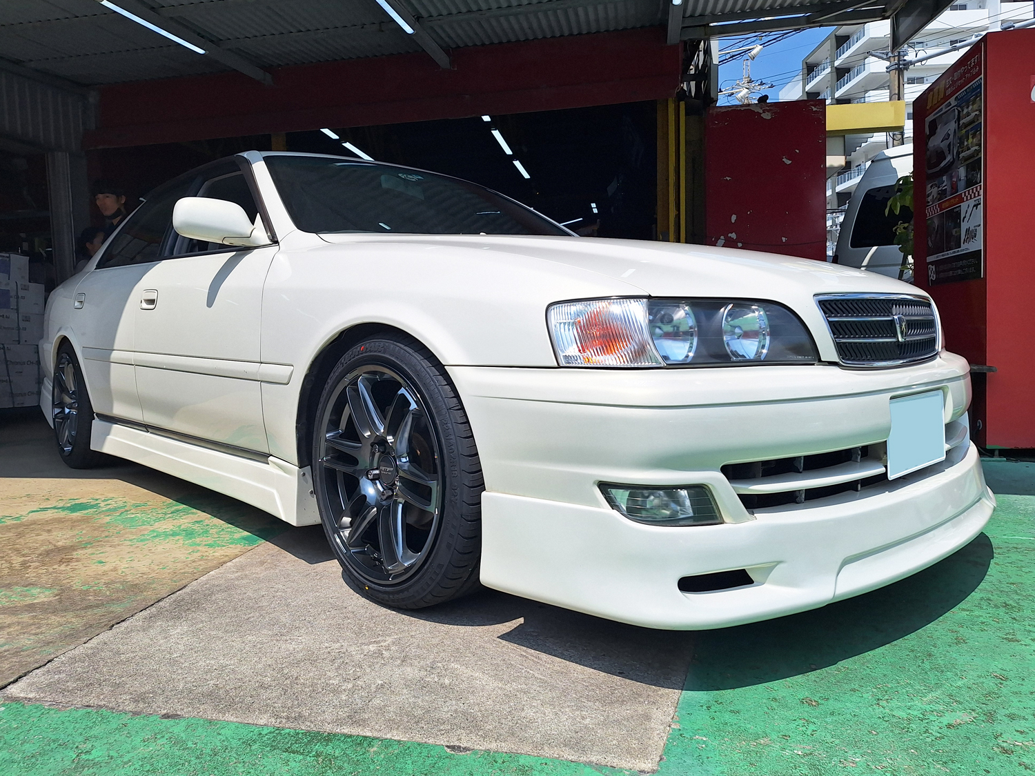 トヨタ JZX100チェイサー　RMP RACING R26 18×8.5J　RADAR 225/40R18