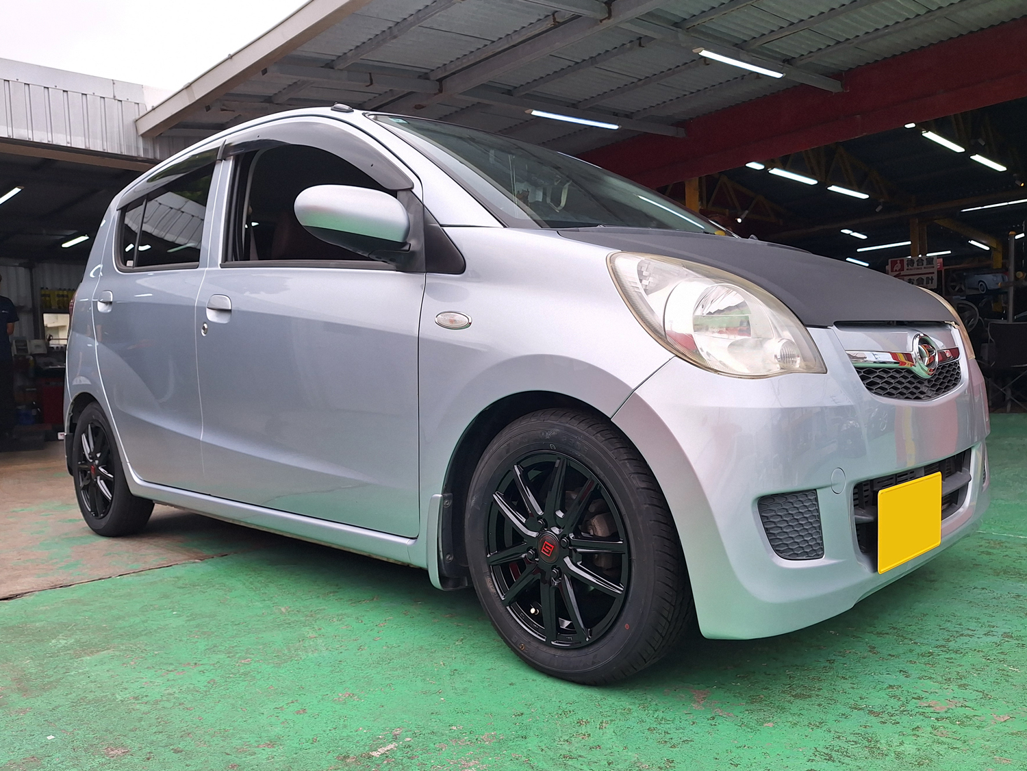 ダイハツ ミラ　SEIN SS 14×4.5J　YOKOHAMA 155/65R14