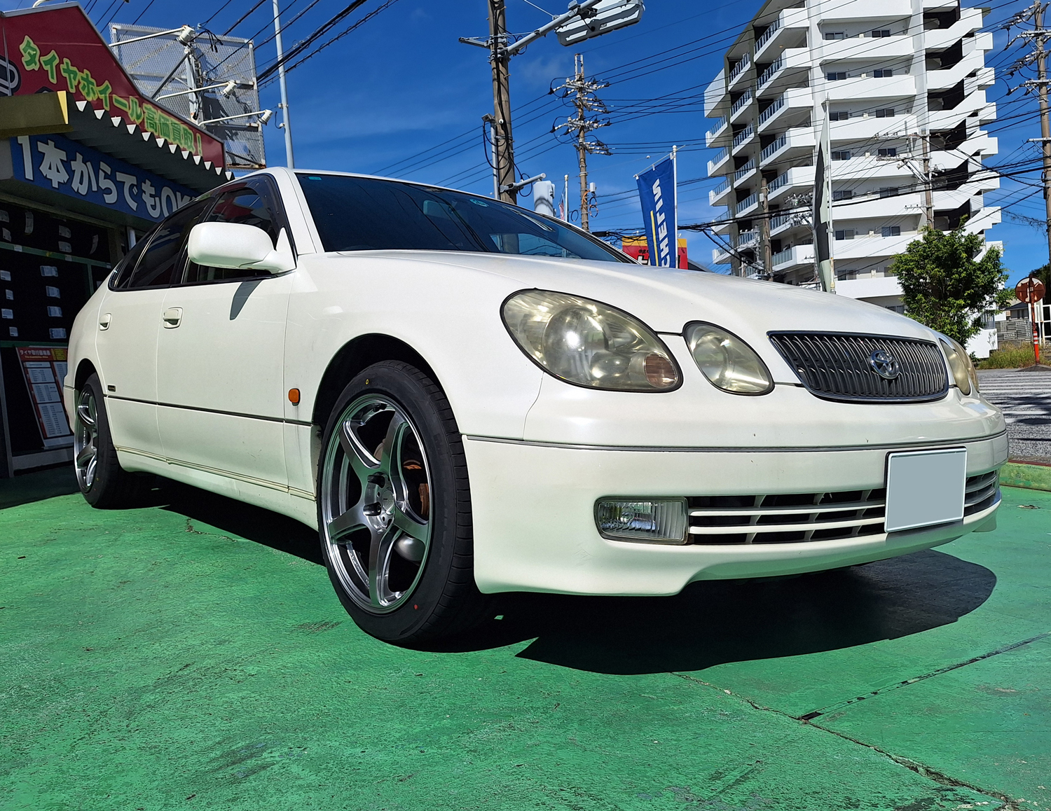 トヨタ アリスト　EMOTION T5R 18×8.5J/9.5J　MINERVA 225/45R18