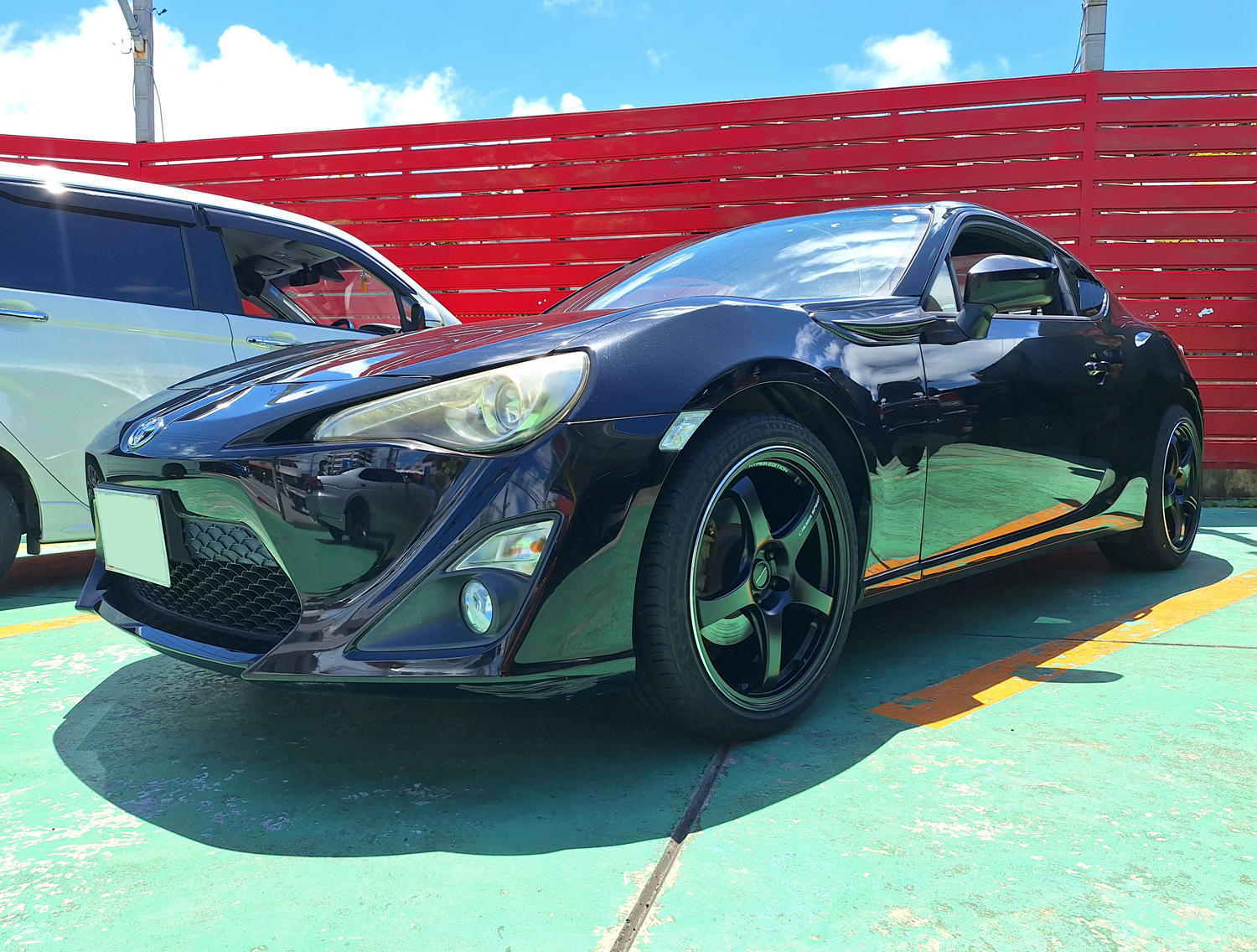 トヨタ 86　CROSS SPEED CR5 18×8.5J　MINERVA 225/40R18