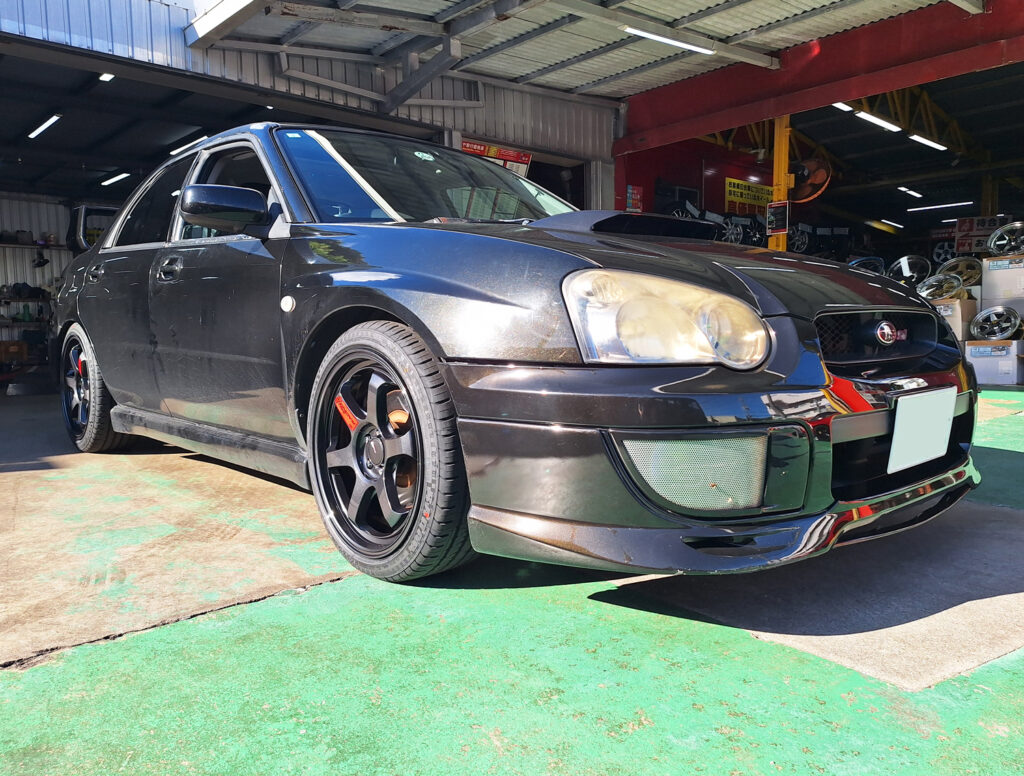 スバル インプレッサ WRX MID RACEING R06 18×8.5J RADAR 225/40R18