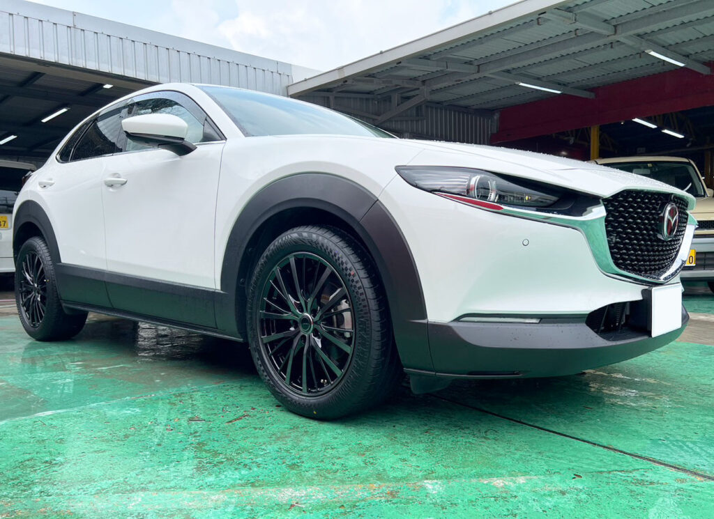 マツダ スカイアクティブ CX-30 YFC DIANELLA X25 18×8J RADAR 235