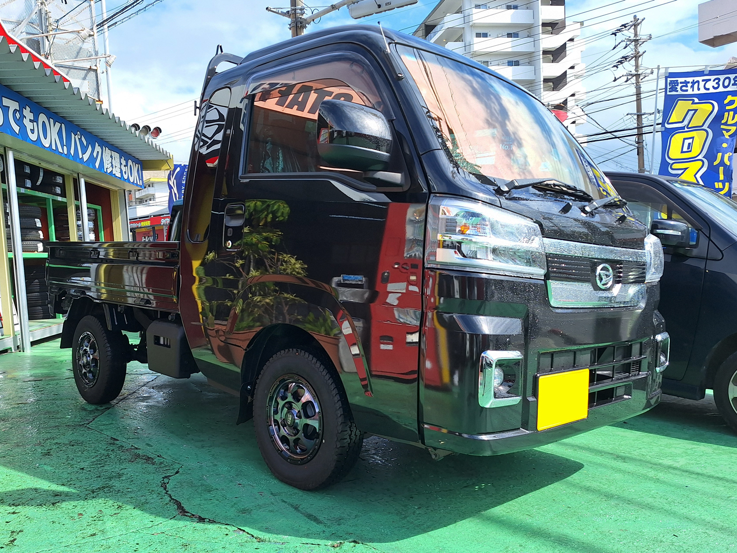 ダイハツ ハイゼットジャンボ　MAD CROSS GRACE 12×4J　YOKOHAMA 145/80R12