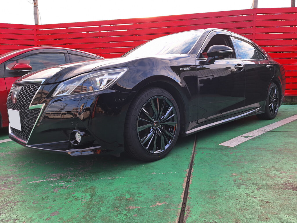トヨタ クラウン LEONIS VX 18×8J MINERVA 225/45R18｜ホイール