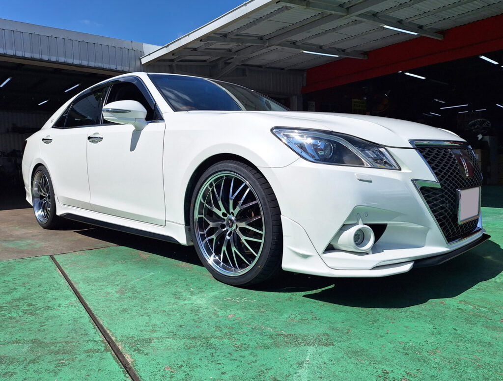 ロクサーニ EX 20インチホイール & 245/35ZR20 MINERVA ロクサーニ EX