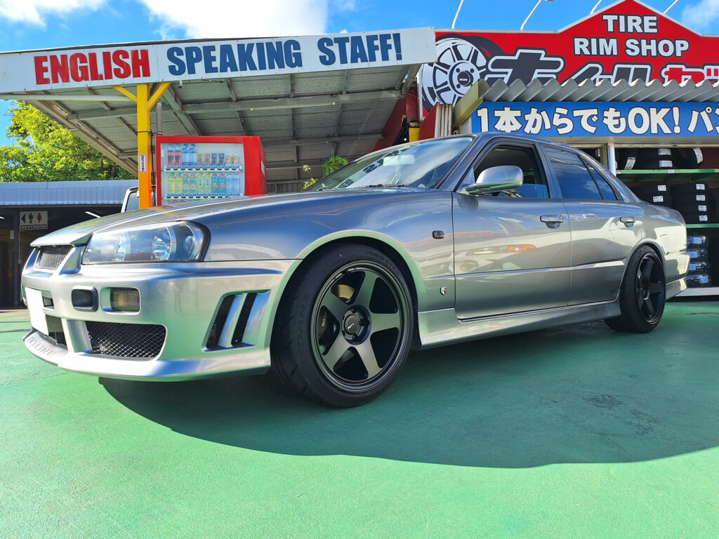 日産 R34 スカイライン MID RACING TR-50 18×9.5J SHIBATIRE 225/40R18
